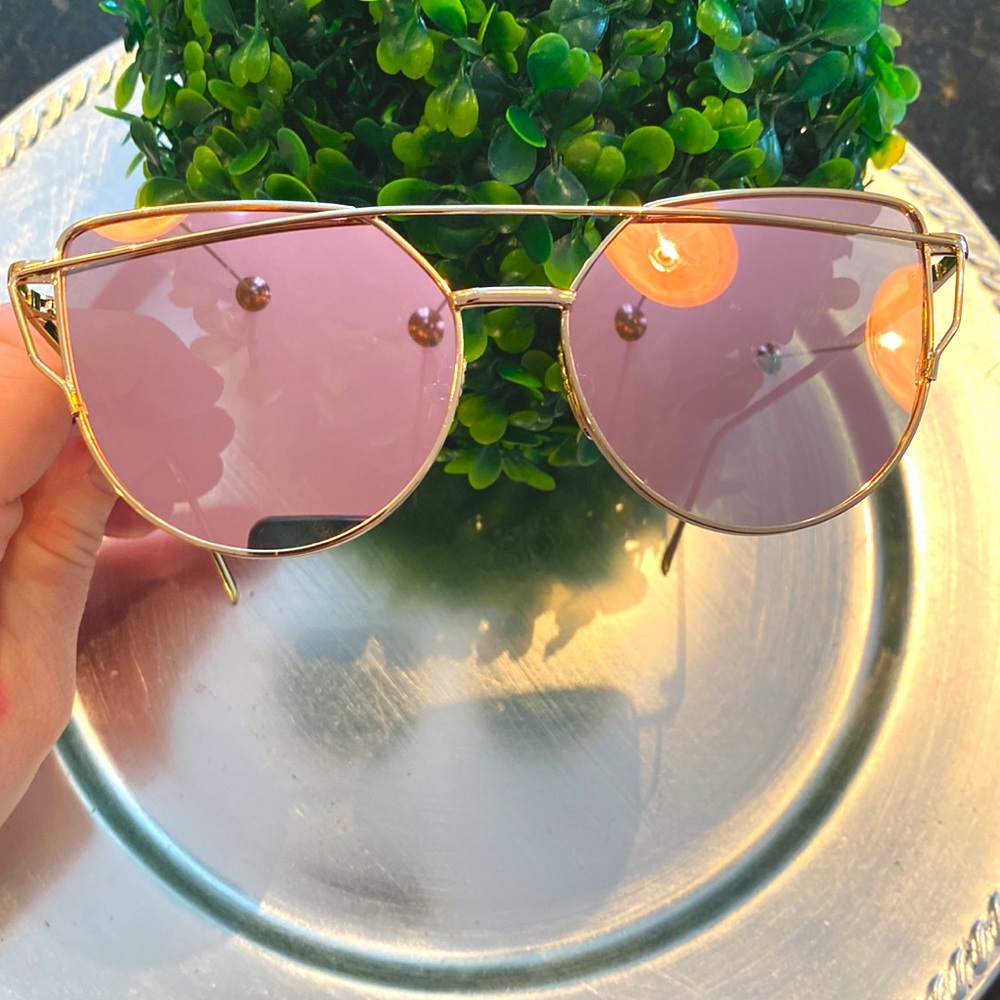 Rose Gold Aviator Mirrored Sunglasses NEW - Picture 5 of 9